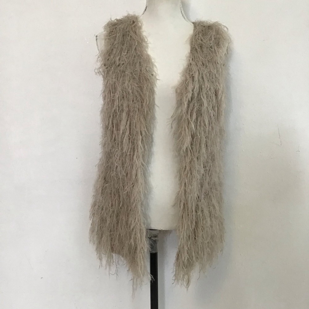 Elan Women Beige Shaggy Faux Fur Knit Sweater Vest M